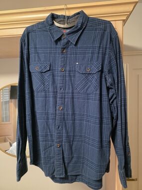 Men's Long-Sleeve Navy Plaid Button-Down Shirt
